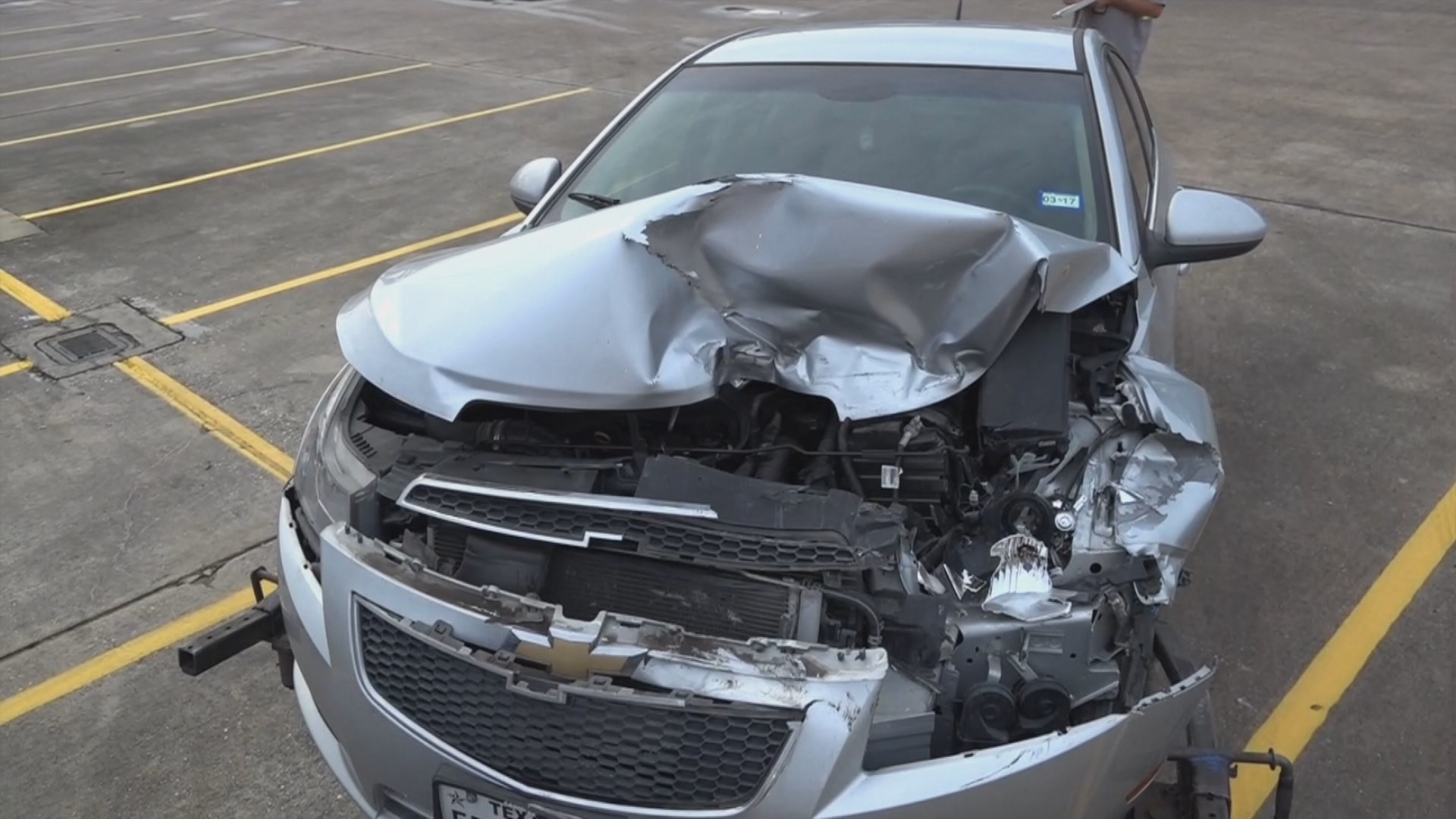 12car fender bender slows North Freeway commute